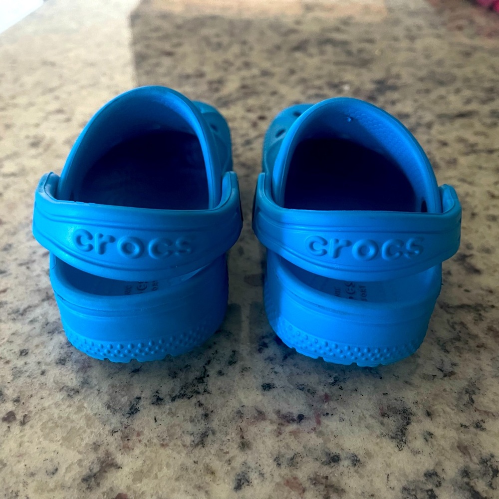 Toddler Crocs - Picture 4 of 6